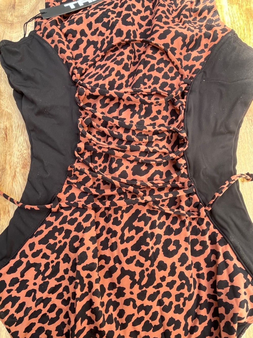 Ta3 Sleeveless Surfy Swimsuit in Modern Leopard, Size L, Reg/Long, NWOT - Picture 4 of 5